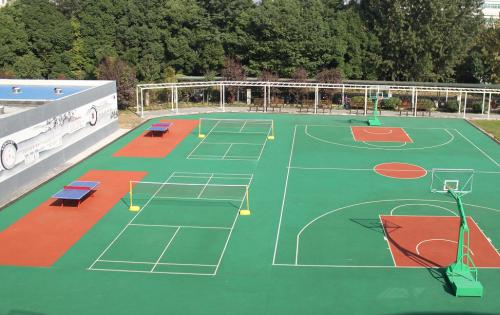 秋阳扮亮俏丽厂区，J9集团扮亮纯净表情